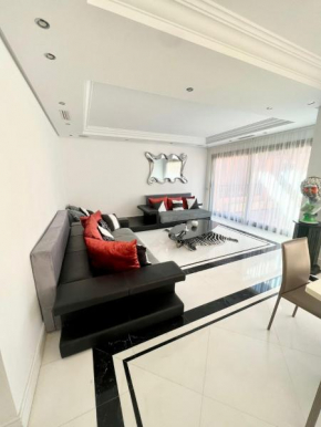 3 bedroom apartment on the waterfront Puerto Banus Marbella
